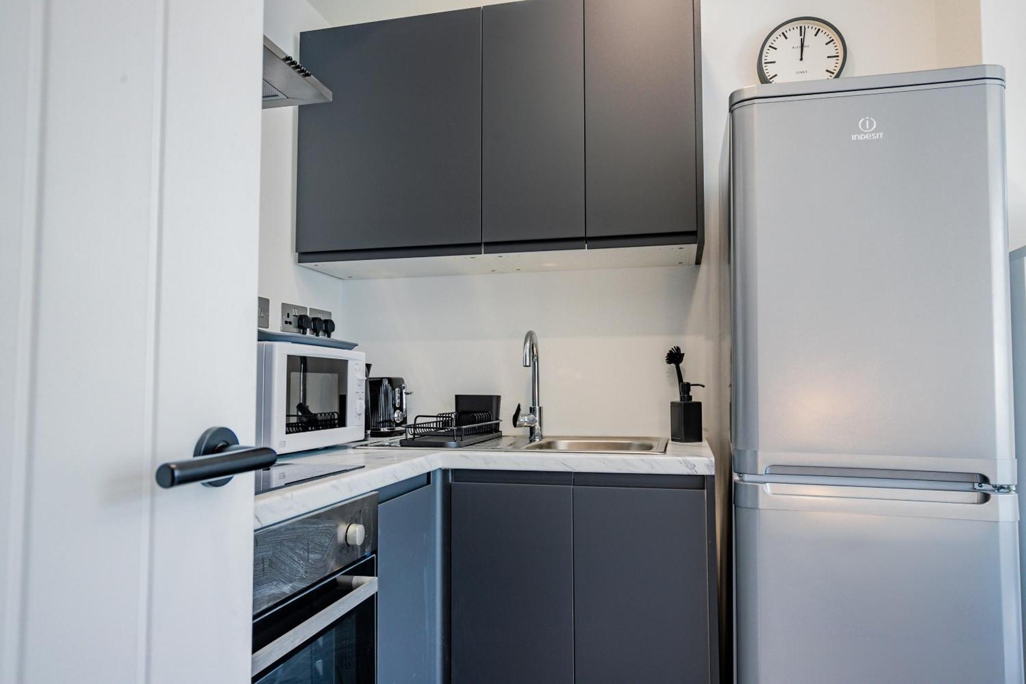 Host & Stay - Croydon Road Apartments 凯特勒姆 外观 照片