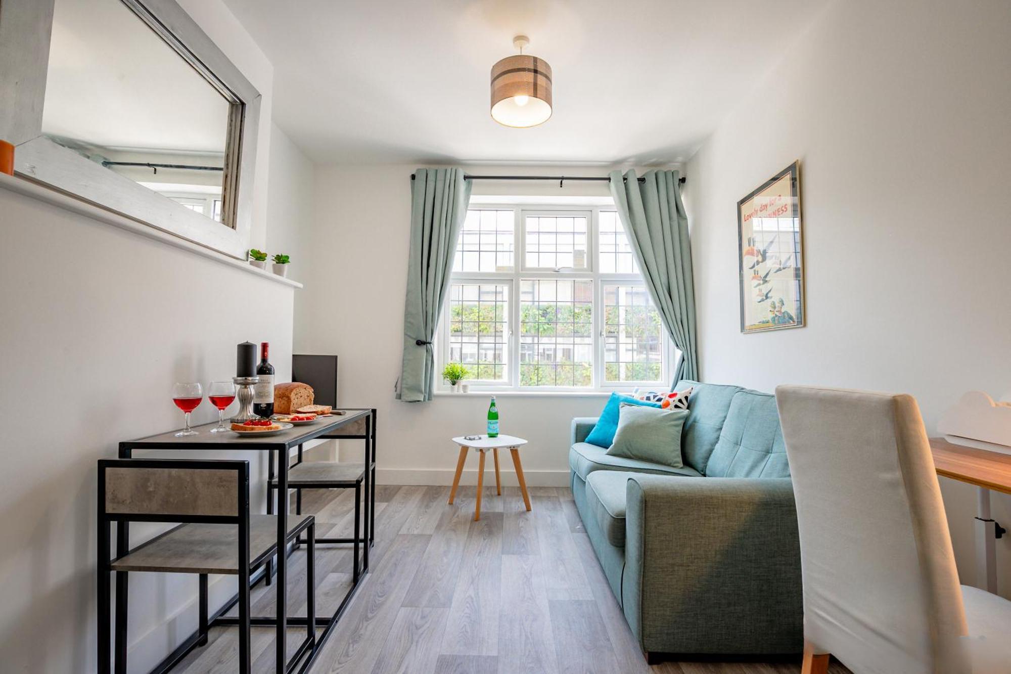 Host & Stay - Croydon Road Apartments 凯特勒姆 外观 照片