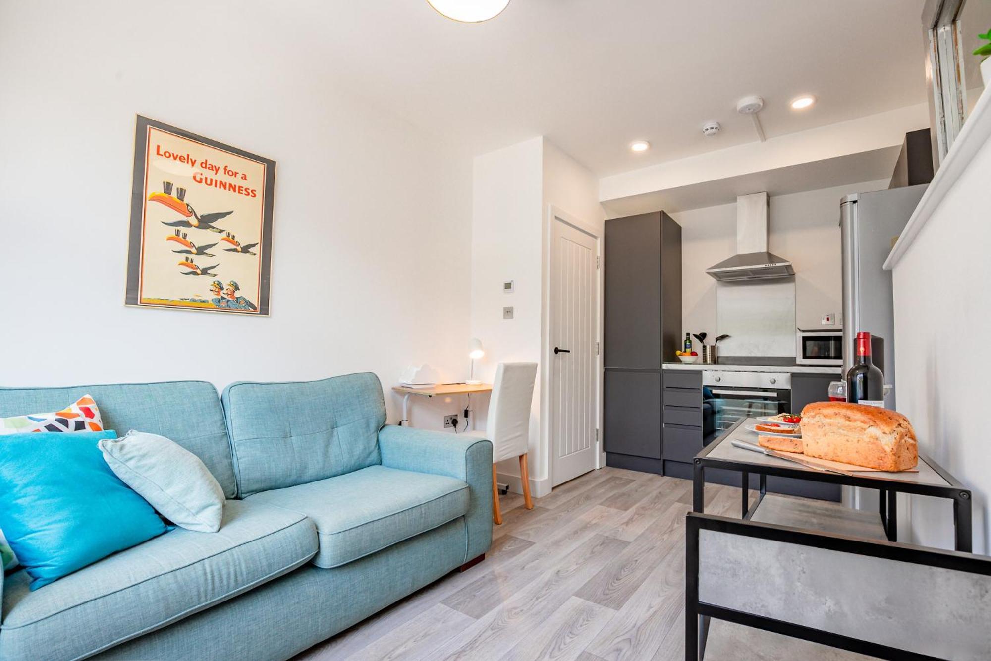 Host & Stay - Croydon Road Apartments 凯特勒姆 外观 照片