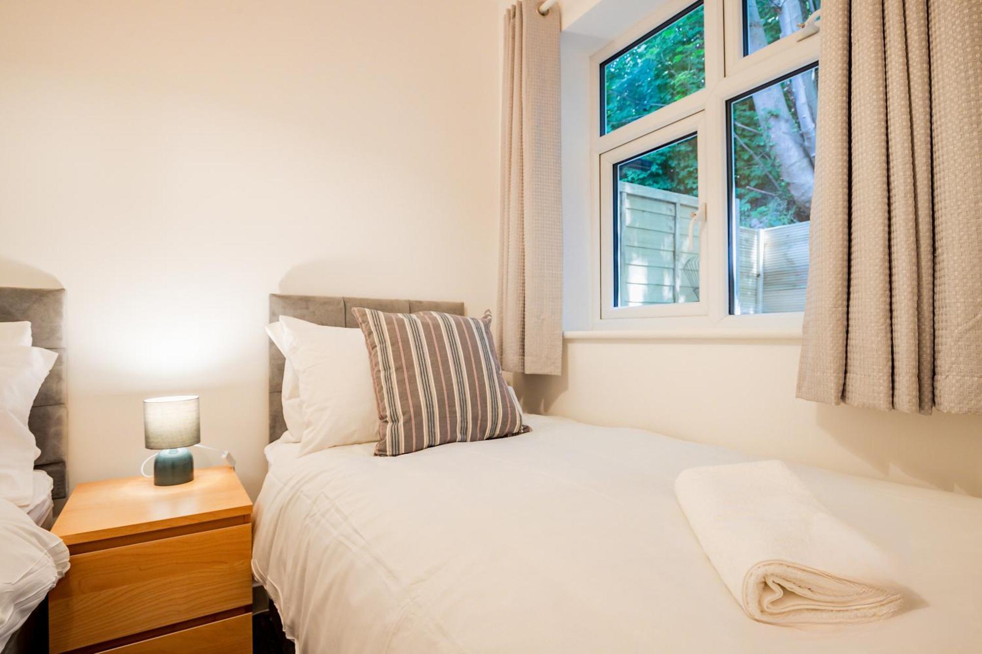 Host & Stay - Croydon Road Apartments 凯特勒姆 外观 照片